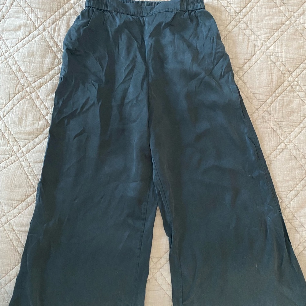 Lunya washable silk pants with side slits